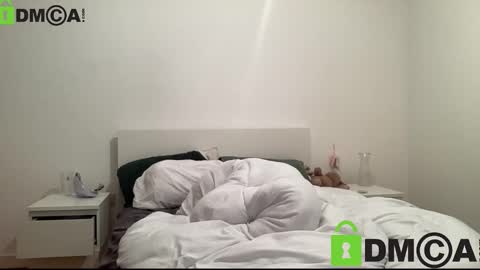 lara online show from 21, 12, 2025