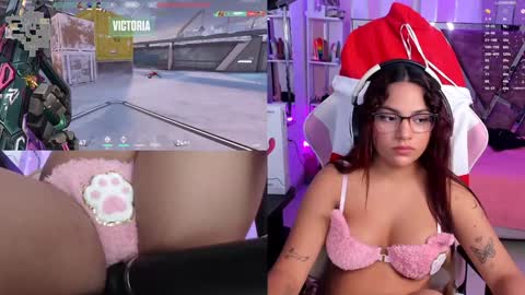 Snapshot of petitesofia_ chatting on 7, 12, 2024 Sofia online show from 7, 12, 2024
