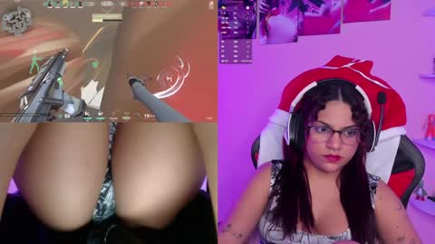 Snapshot of petitesofia_ chatting on 15, 12, 2024 Sofia online show from 15, 12, 2024