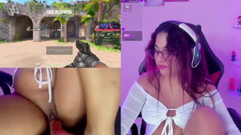 Snapshot of petitesofia_ chatting on 5, 1, 2025 Sofia online show from 5, 1, 2025