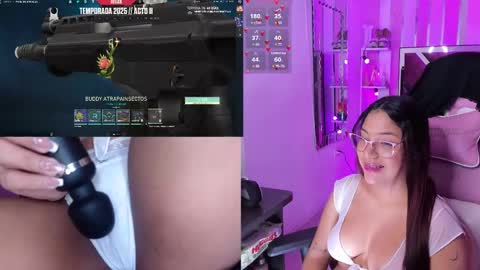 Snapshot of petitesofia_ chatting on 12, 3, 2025 Sofia online show from 12, 3, 2025
