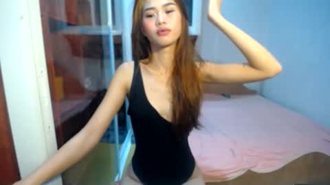 Snapshot of petitesquirtgirlxxx chatting on 10, 9, 2025 petitesquirtgirlxxx online show from 10, 9, 2025