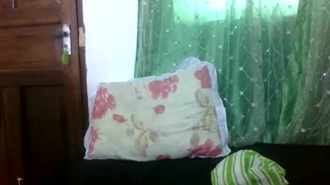 petitesweetchiq online show from 19, 9, 2025