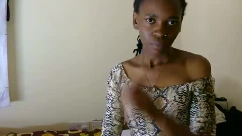 petitevixenn online show from 4, 8, 2026