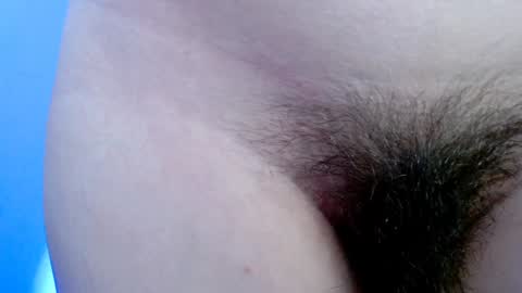 i.. .U can call me Nick ....    Help me to reach 200 thumbs up online show from 14, 1, 2025