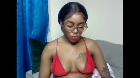 Snapshot of pettite_babe chatting on 8, 1, 2026 Arielle online show from 8, 1, 2026