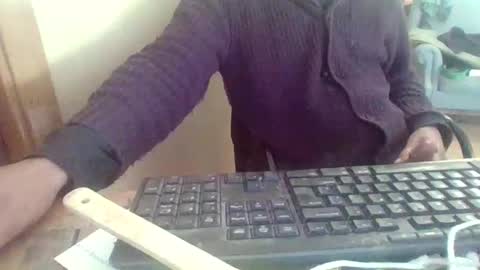 peyo873996 online show from 9, 4, 2026