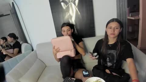 Snapshot of peyton_ws chatting on 28, 9, 2025 Peyton online show from 28, 9, 2025