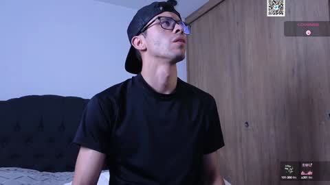 Snapshot of phantom_bigger1 chatting on 13, 1, 2025 phantom_bigger1 online show from 13, 1, 2025