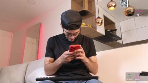 Snapshot of phantom_bigger1 chatting on 7, 2, 2025 phantom_bigger1 online show from 7, 2, 2025