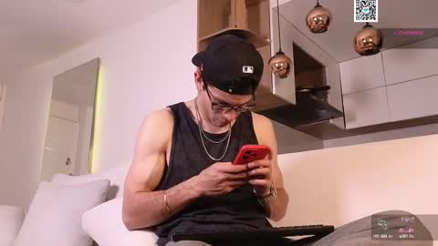 Snapshot of phantom_bigger1 chatting on 10, 2, 2025 phantom_bigger1 online show from 10, 2, 2025