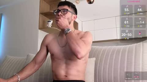 Snapshot of phantom_bigger1 chatting on 20, 11, 2025 phantom_bigger1 online show from 20, 11, 2025