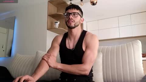 Snapshot of phantom_bigger1 chatting on 22, 11, 2025 phantom_bigger1 online show from 22, 11, 2025