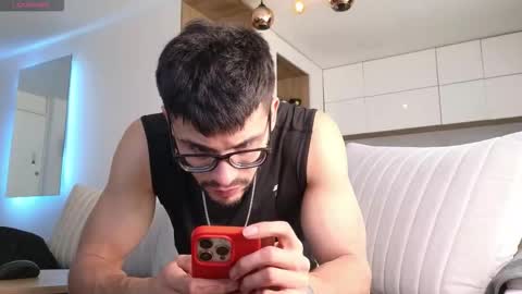 Snapshot of phantom_bigger1 chatting on 24, 11, 2025 phantom_bigger1 online show from 24, 11, 2025