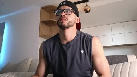 Snapshot of phantom_bigger1 chatting on 10, 1, 2026 phantom_bigger1 online show from 10, 1, 2026