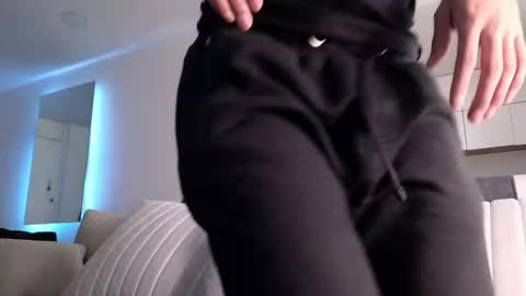 Snapshot of phantom_bigger1 chatting on 13, 1, 2026 phantom_bigger1 online show from 13, 1, 2026