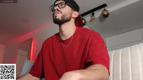 Snapshot of phantom_bigger1 chatting on 24, 2, 2026 phantom_bigger1 online show from 24, 2, 2026