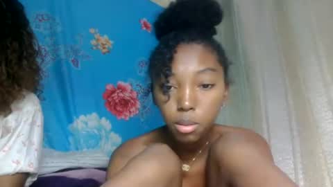Snapshot of phaosiiia chatting on 23, 6, 2026 phaosiiia online show from 23, 6, 2026