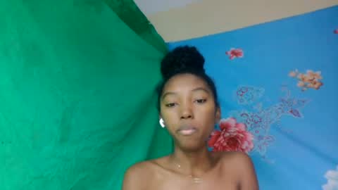 Snapshot of phaosiiia chatting on 4, 7, 2026 phaosiiia online show from 4, 7, 2026