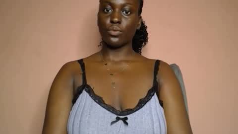 Snapshot of phat_pussylips chatting on 9, 9, 2025 tatiana online show from 9, 9, 2025