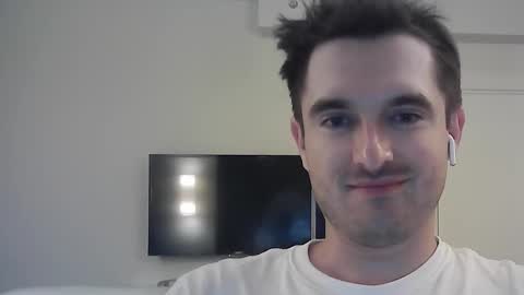 Snapshot of philborison chatting on 7, 10, 2025 PhilipBorison online show from 7, 10, 2025