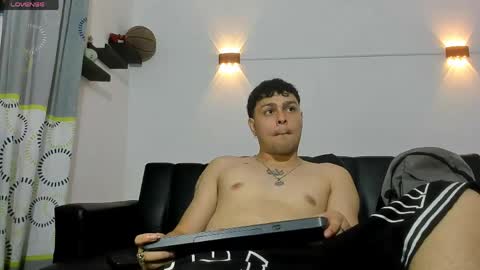 Snapshot of philip_jons chatting on 27, 4, 2026 Philip online show from 27, 4, 2026