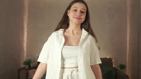 Bella online show from 11, 1, 2025