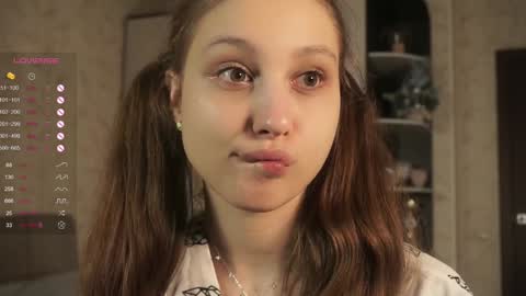 Bella online show from 3, 2, 2025