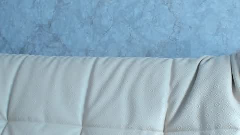 Bella online show from 1, 3, 2025