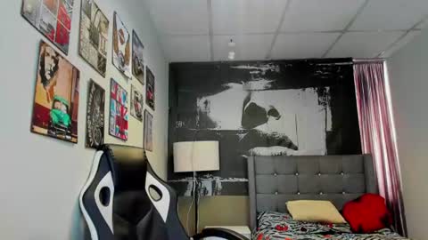 Snapshot of philippsx chatting on 5, 7, 2026 PHILLIP online show from 5, 7, 2026