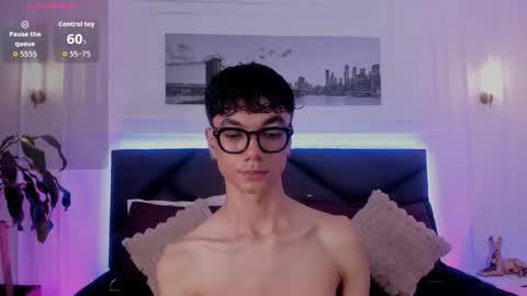 Phillip online show from 1, 11, 2025