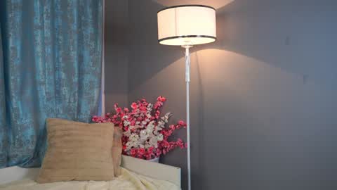 Hitomi oo online show from 3, 12, 2024