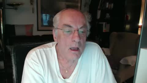 Snapshot of philoumis2 chatting on 27, 12, 2024 Philippe online show from 27, 12, 2024