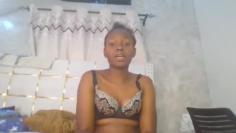 Snapshot of phoebe015 chatting on 3, 2, 2026 phoebe online show from 3, 2, 2026