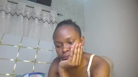 Snapshot of phoebe015 chatting on 12, 2, 2026 phoebe online show from 12, 2, 2026