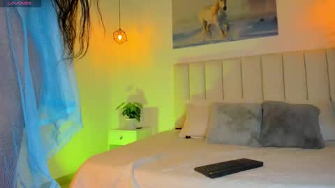 Snapshot of phoenix_lane chatting on 8, 10, 2025 phoenix_lane online show from 8, 10, 2025