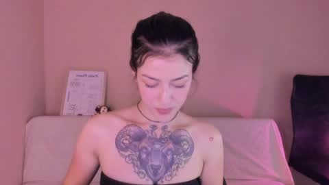 phoenixx_x online show from 4, 4, 2026