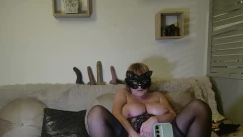 phryna online show from 16, 1, 2026