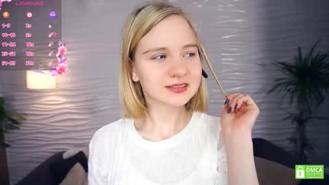 Snapshot of phyllisearney chatting on 1, 12, 2025 Hann G. Jones online show from 1, 12, 2025