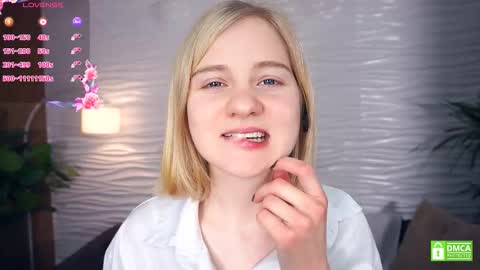 Snapshot of phyllisearney chatting on 3, 12, 2025 Hann G. Jones online show from 3, 12, 2025