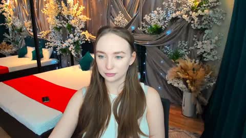 Snapshot of pieceofinspiration chatting on 4, 2, 2025 Emelie online show from 4, 2, 2025