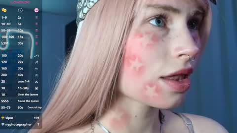 Snapshot of piera_ chatting on 9, 10, 2025 Piera online show from 9, 10, 2025