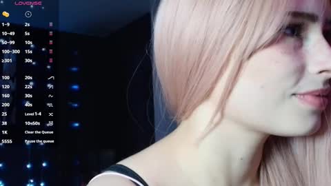 Snapshot of piera_ chatting on 11, 11, 2025 Piera online show from 11, 11, 2025