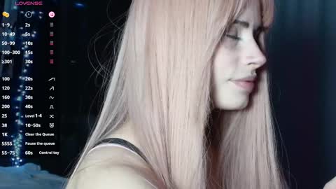 Snapshot of piera_ chatting on 22, 11, 2025 Piera online show from 22, 11, 2025