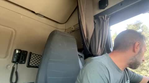 Snapshot of pierotu chatting on 17, 9, 2025 pierotu online show from 17, 9, 2025