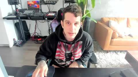 Snapshot of pierrefitch chatting on 9, 3, 2025 Pierre Fitch online show from 9, 3, 2025