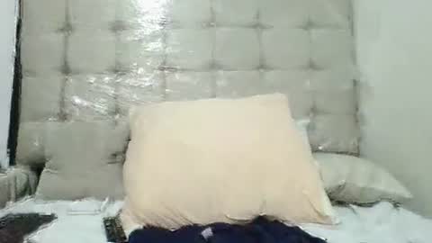 Snapshot of pieslatinos chatting on 30, 12, 2024 pieslatinos online show from 30, 12, 2024