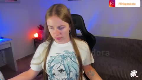 Snapshot of piinkpandora chatting on 26, 9, 2025 PiinkPandora online show from 26, 9, 2025
