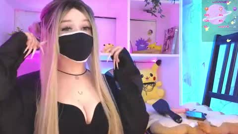 Snapshot of pika_pikaa chatting on 4, 11, 2025 Sonya online show from 4, 11, 2025