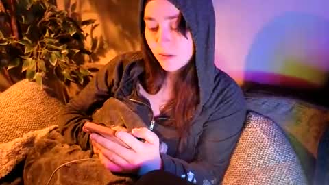 Snapshot of pillogoddess chatting on 31, 5, 2026 PilloGoddess online show from 31, 5, 2026